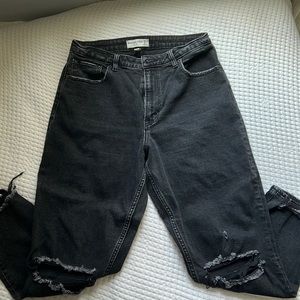 A&F Curve Love High Rise Mom Jean Washed Black with distressing and chewed hem